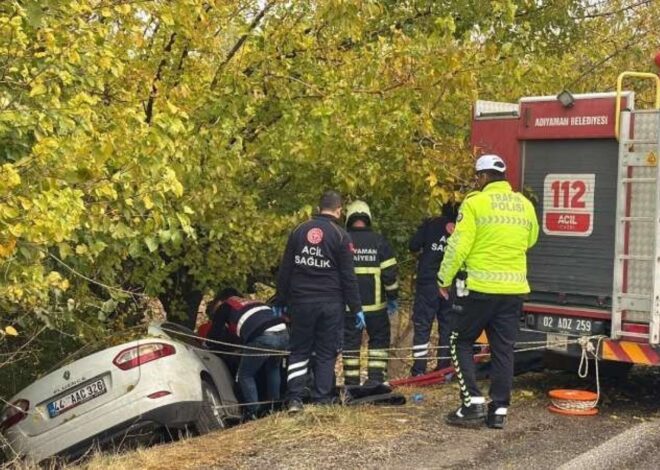 Adıyaman’da otomobil ile hafif ticari araç çarpıştı: 3 ölü